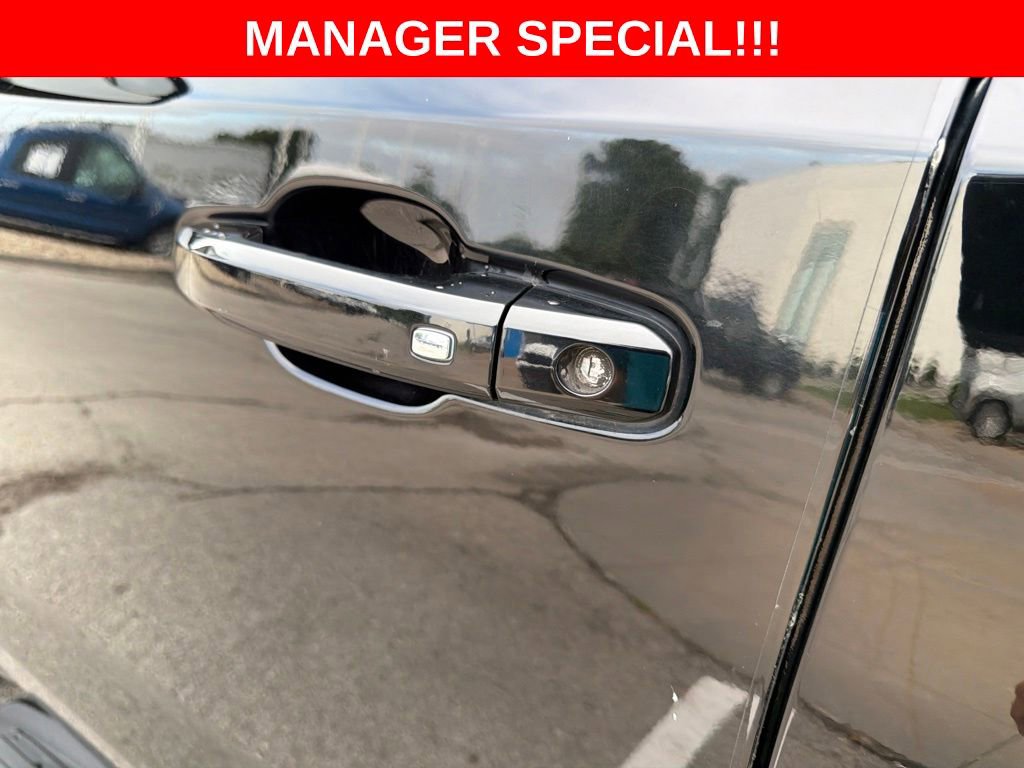 Used 2020 Chevrolet Silverado 1500 LT w/ All-Star Edition AWD/4WD image 12