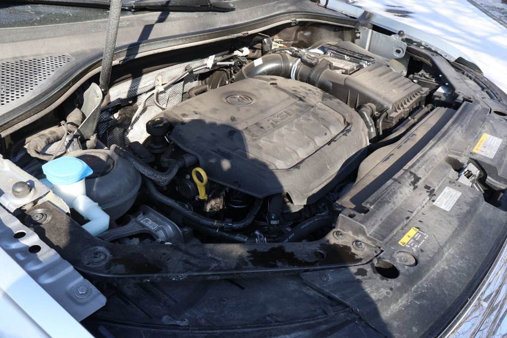 Used 2024 Volkswagen Tiguan Wolfsburg Edition image 13