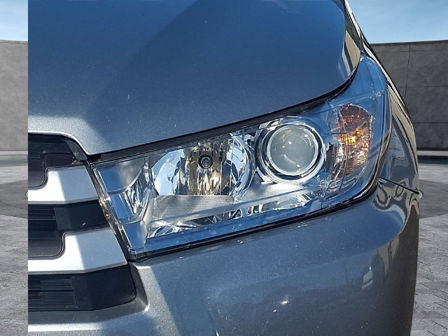 Used 2018 Toyota Highlander XLE w/ Protection Package #3 AWD/4WD image 9