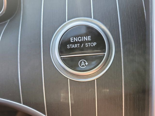 Used 2023 Mercedes-Benz C 300 4MATIC Sedan image 28