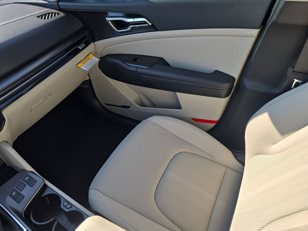 New 2026 Kia Sportage EX w/ EX Panorama Roof Package image 17