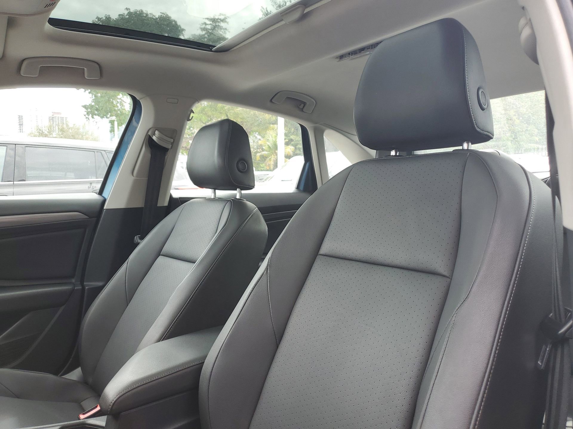 Used 2020 Volkswagen Jetta SEL image 28