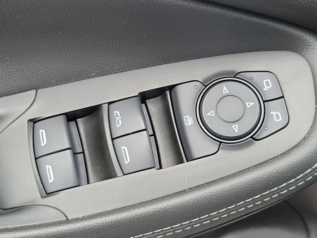 Used 2023 Buick Encore GX Preferred w/ Cold Weather Comfort Package image 18
