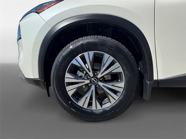 Used 2023 Nissan Rogue SV image 12