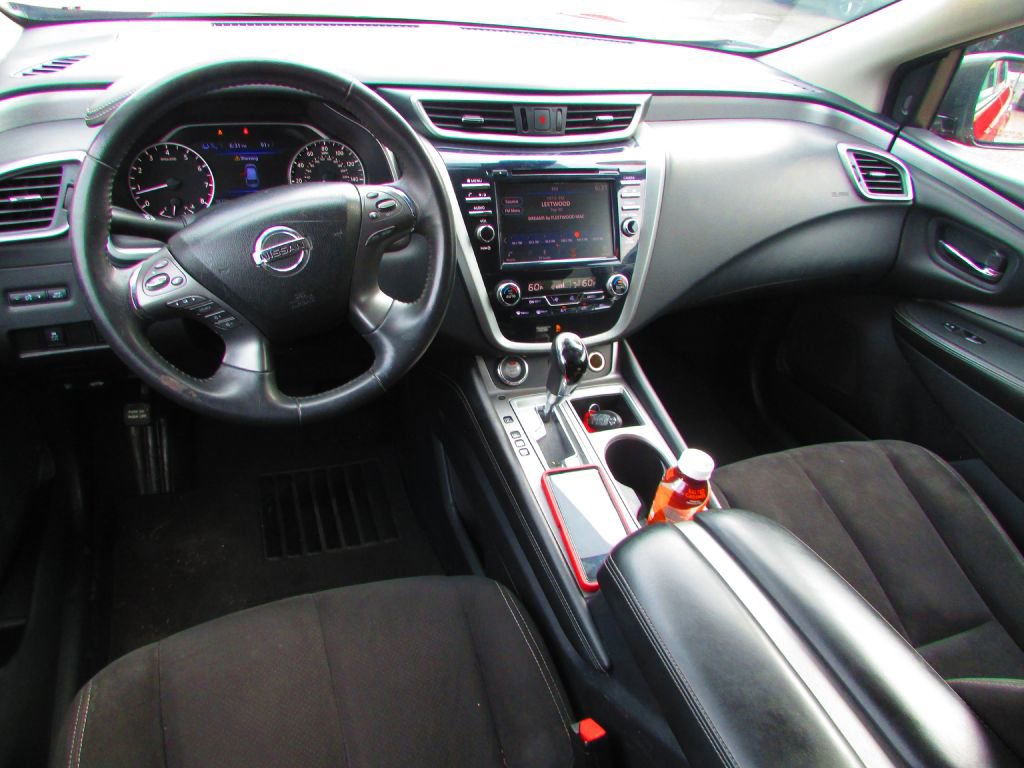Used 2020 Nissan Murano SV image 15