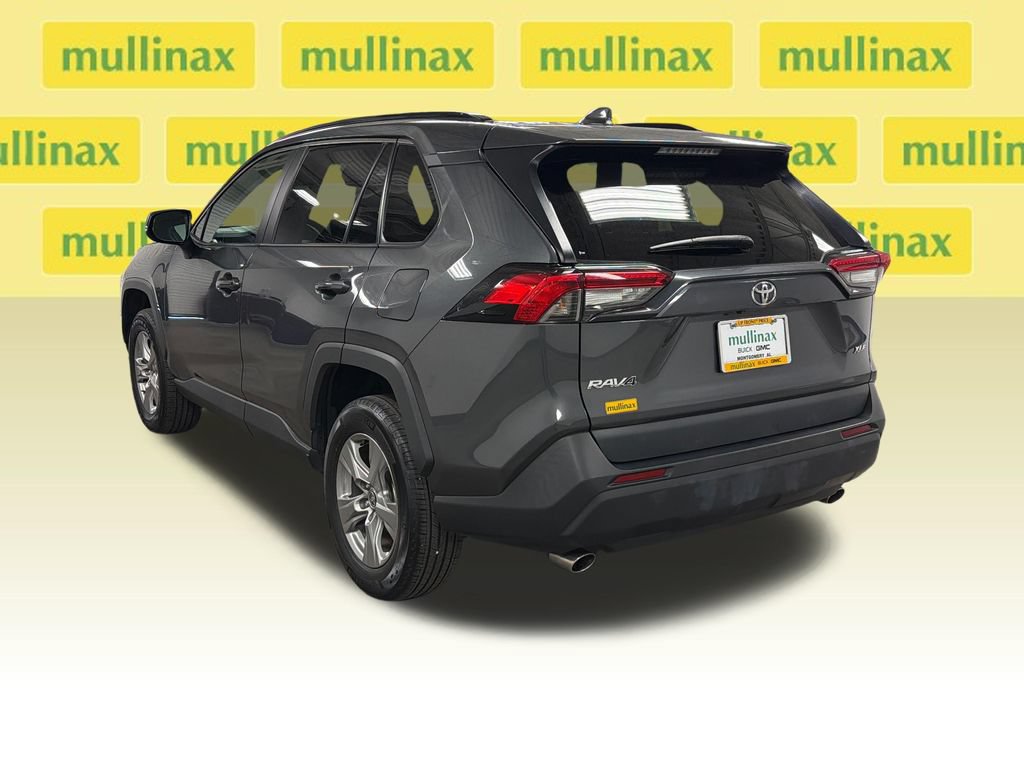Used 2024 Toyota RAV4 XLE FWD image 12