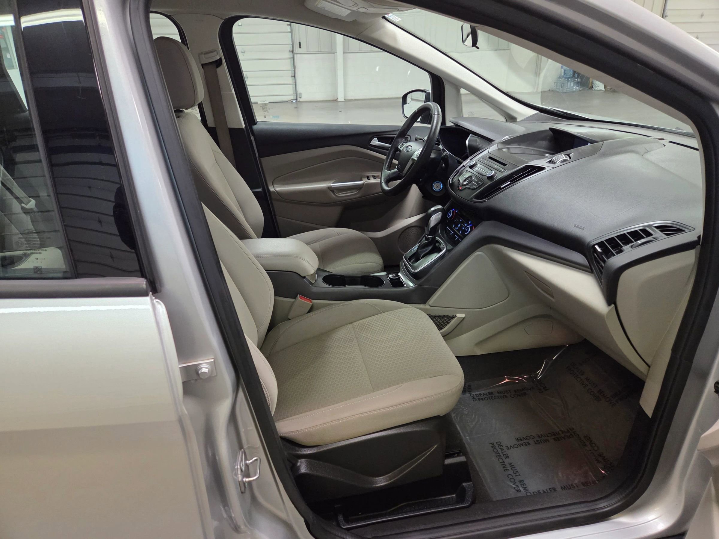 Used 2017 Ford C-MAX SE FWD image 30