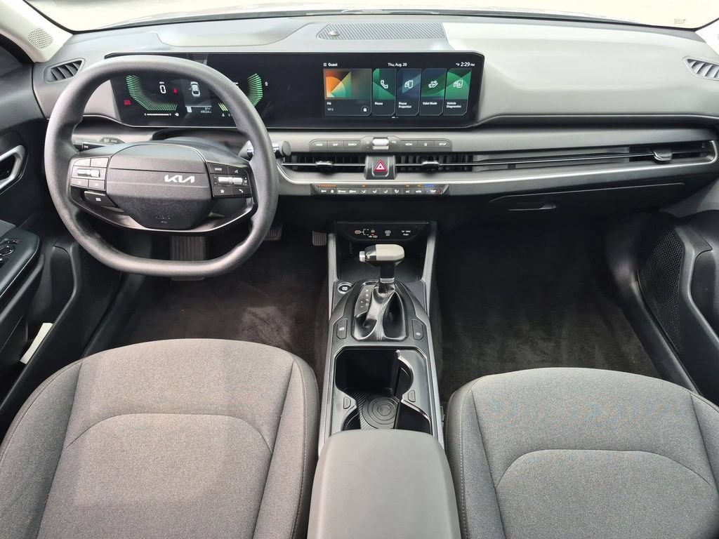 Used 2025 Kia K4 FWD image 26