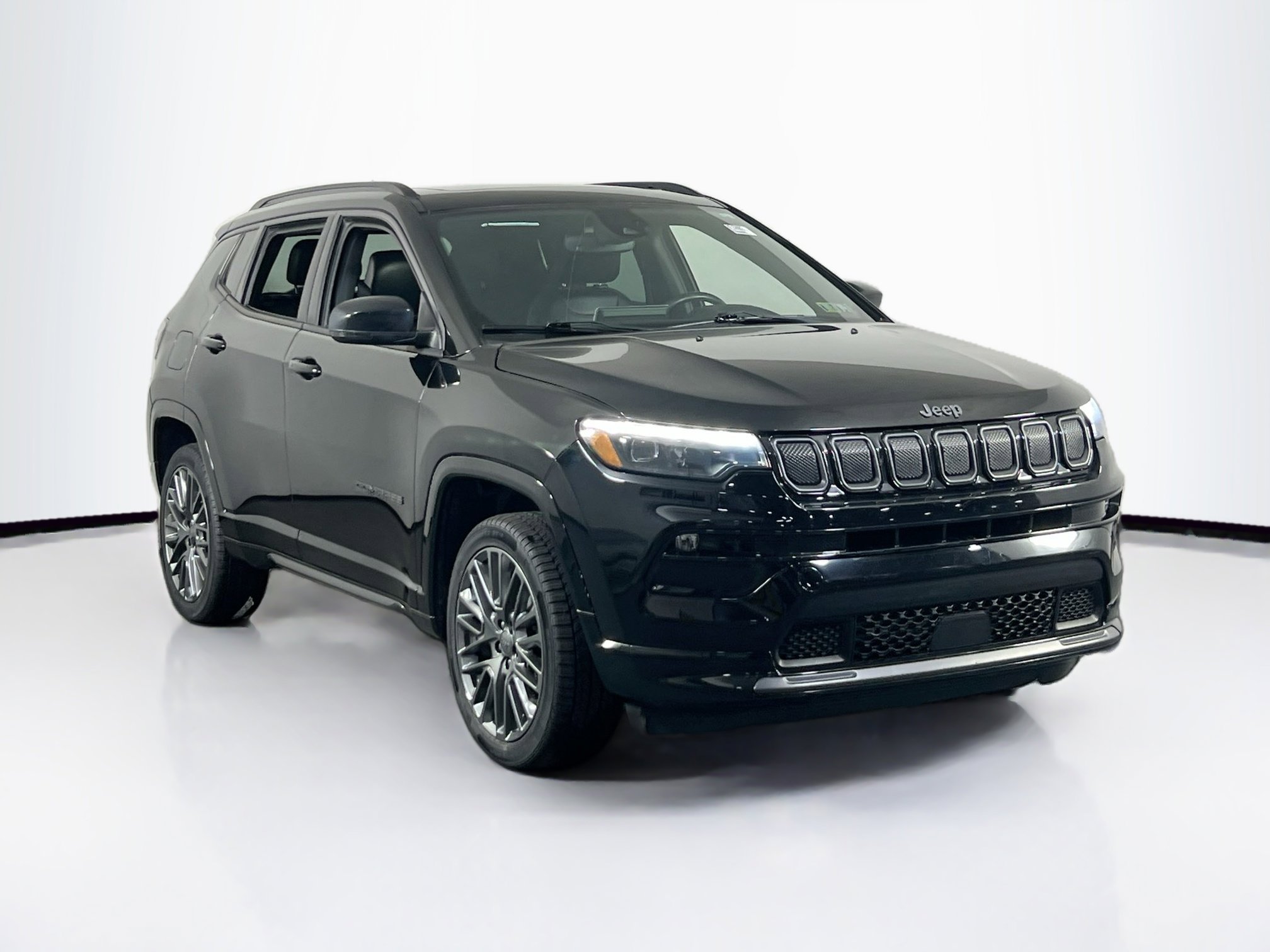 Used 2022 Jeep Compass High Altitude AWD/4WD image 3