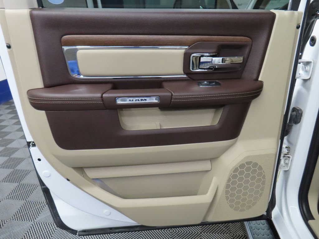 Used 2017 RAM 1500 Laramie w/ Convenience Group AWD/4WD image 62