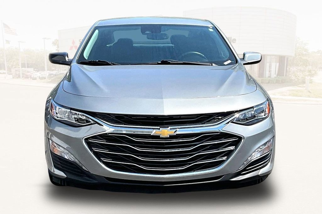 Used 2024 Chevrolet Malibu LT FWD image 2