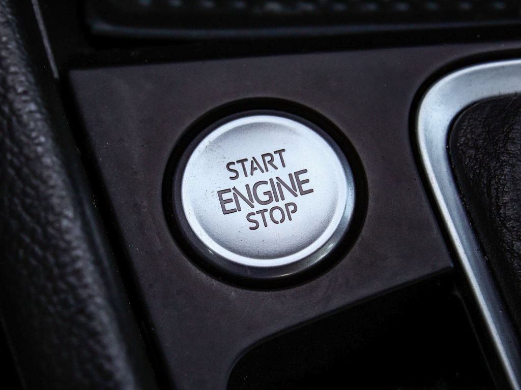 Used 2025 Volkswagen Jetta GLI Autobahn FWD image 30