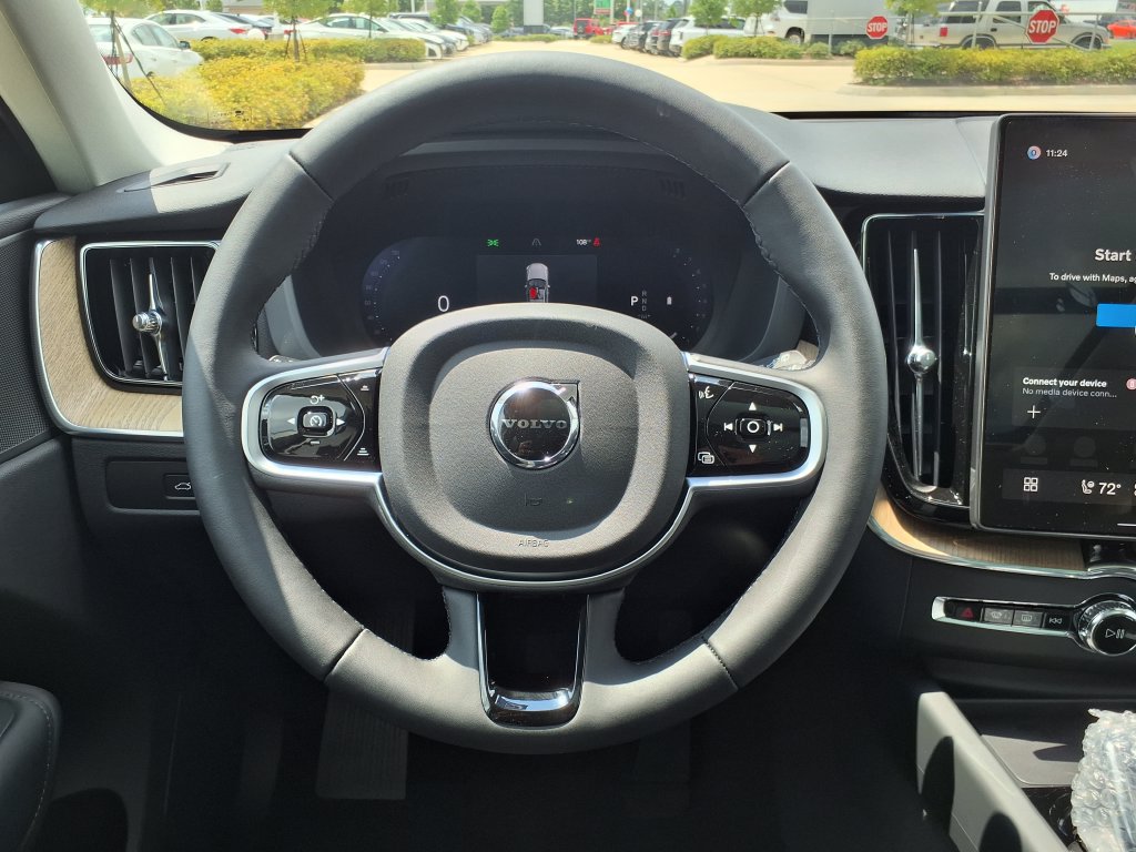 New 2026 Volvo XC60 B5 Plus w/ Protection Package Premier AWD/4WD image 18