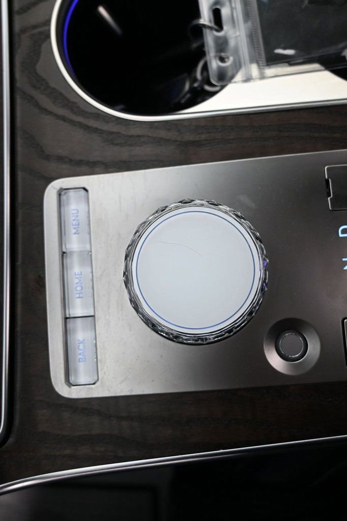 Used 2025 Genesis GV80 2.5T Advanced image 18