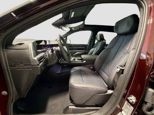 New 2026 Cadillac Escalade IQ Sport 1 w/ LPO, ONYX Package AWD/4WD image 19