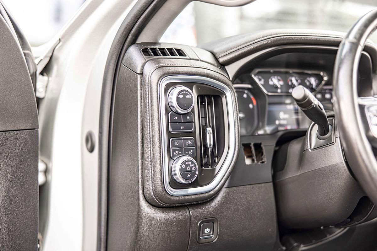 Used 2022 GMC Sierra 3500 SLE w/ SLE Value Package AWD/4WD image 19