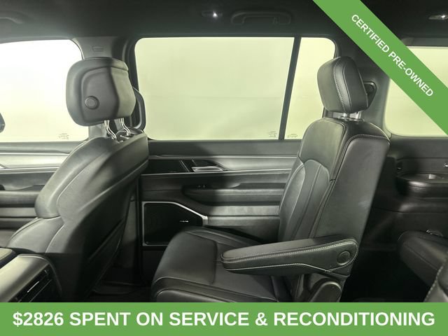 Certified 2025 Jeep Wagoneer Series II AWD/4WD image 16