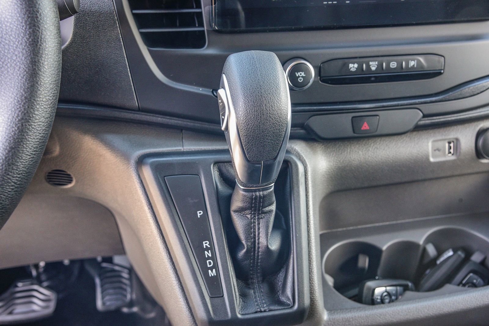 New 2026 Ford Transit 250 148 Medium Roof w/ Load Area Protection Package image 24