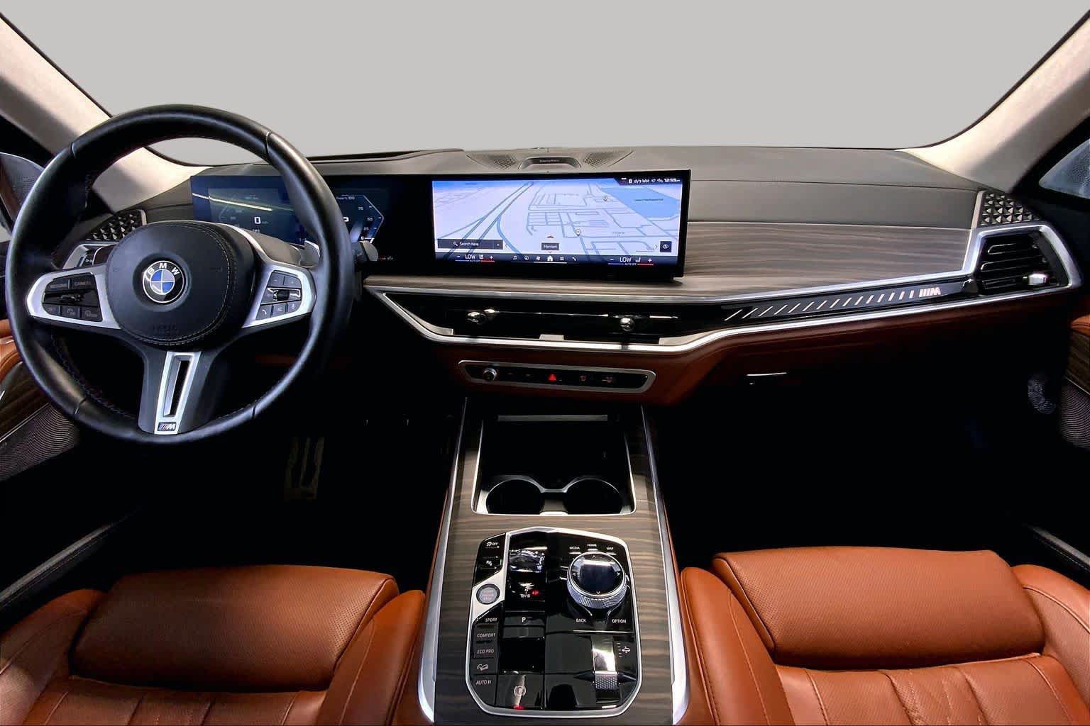 Used 2025 BMW X7 M60i AWD/4WD image 15