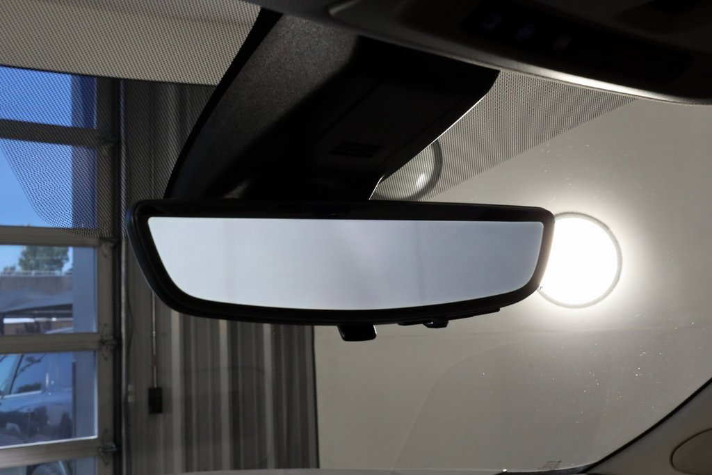 Used 2021 GMC Yukon Denali w/ Denali Premium Package image 39