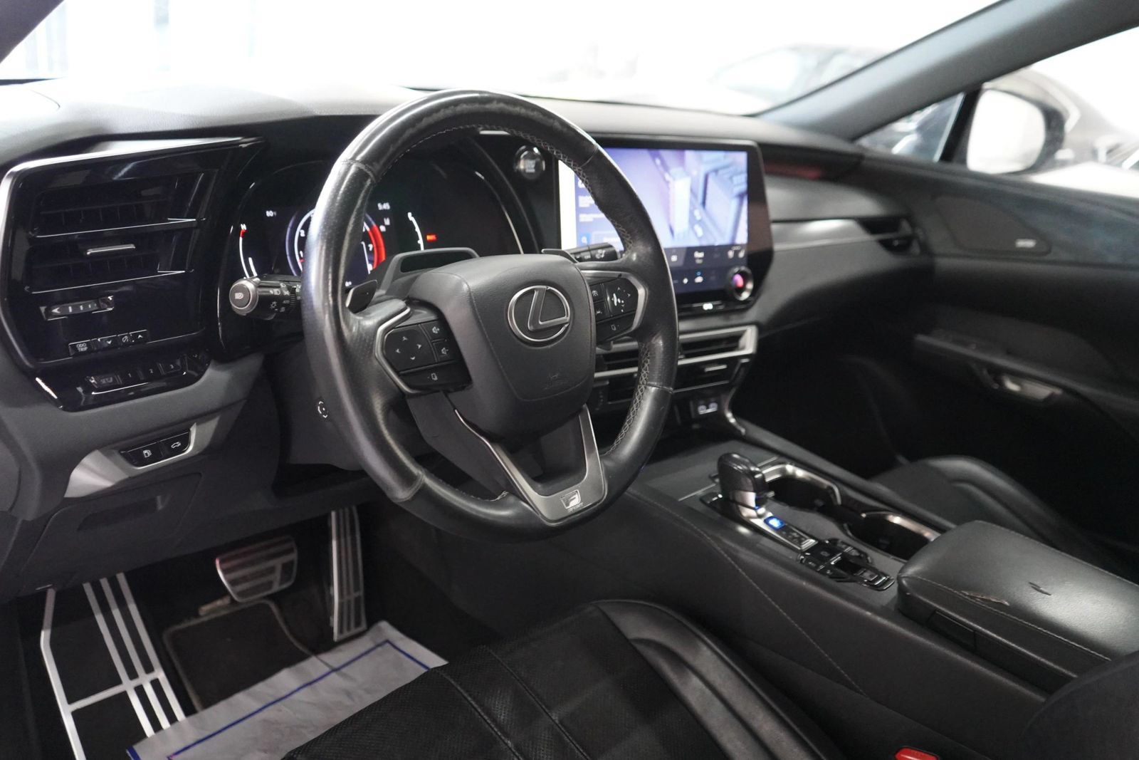 Used 2023 Lexus RX 350 F Sport AWD/4WD image 6