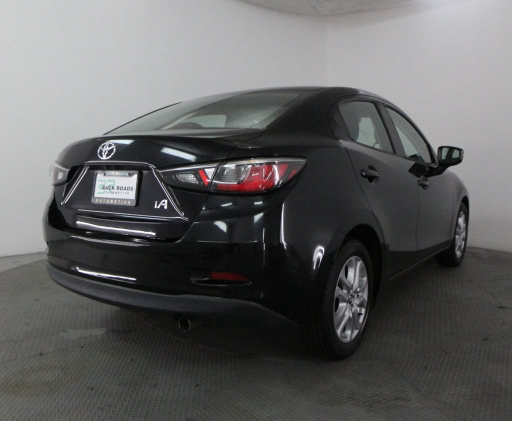 Used 2018 Toyota Yaris iA FWD image 9