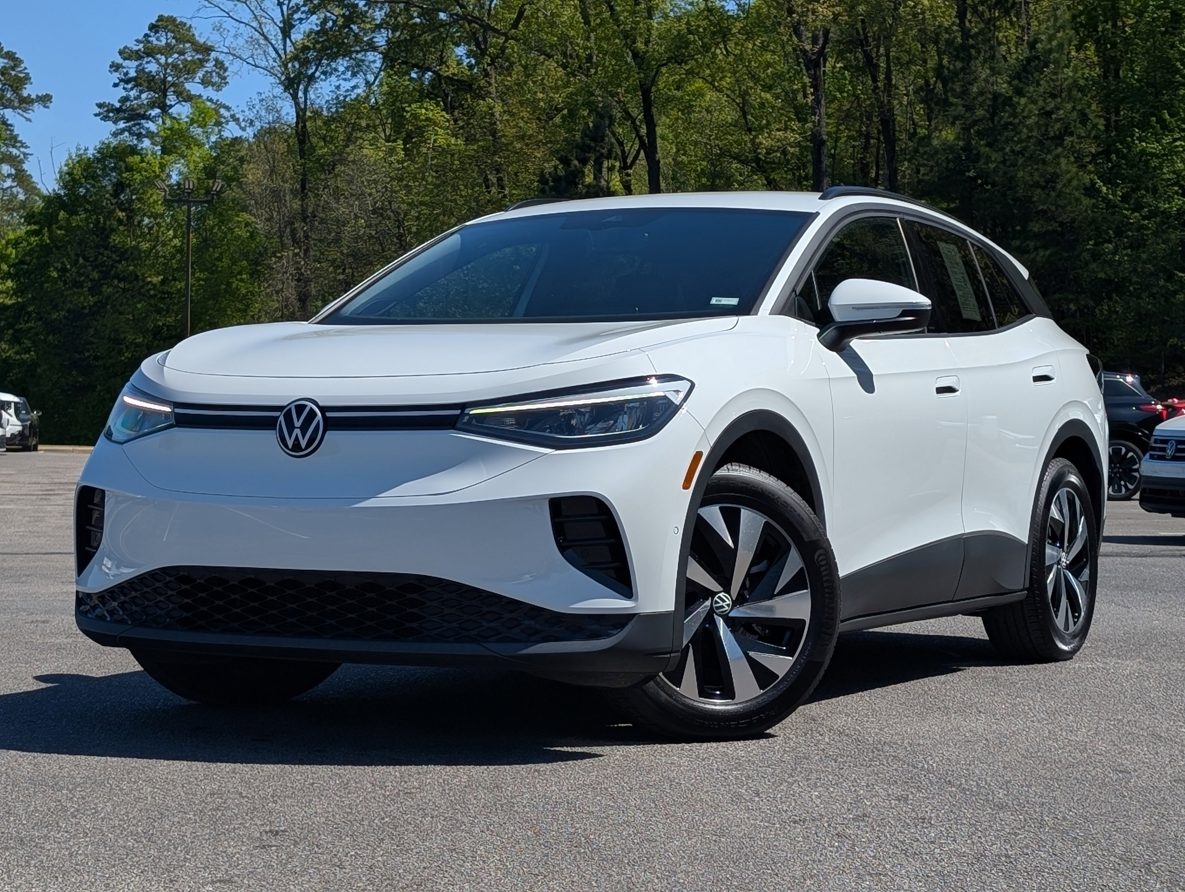 Used 2023 Volkswagen ID.4 2WD image 4