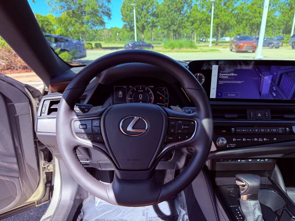 Certified 2025 Lexus ES 350 w/ Premium Package FWD image 19