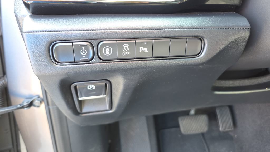 Used 2023 Acura MDX SH-AWD w/ Technology Package image 11