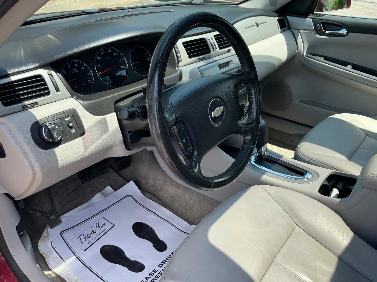 Used 2008 Chevrolet Impala LT w/ Luxury Edition Package FWD image 13