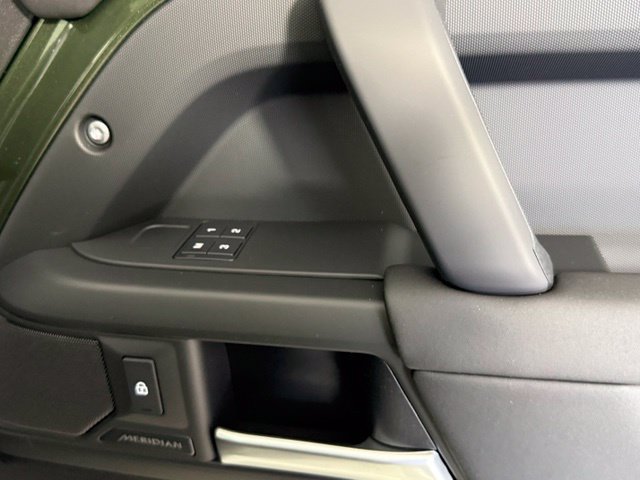 New 2026 Land Rover Defender 110 S AWD/4WD image 31