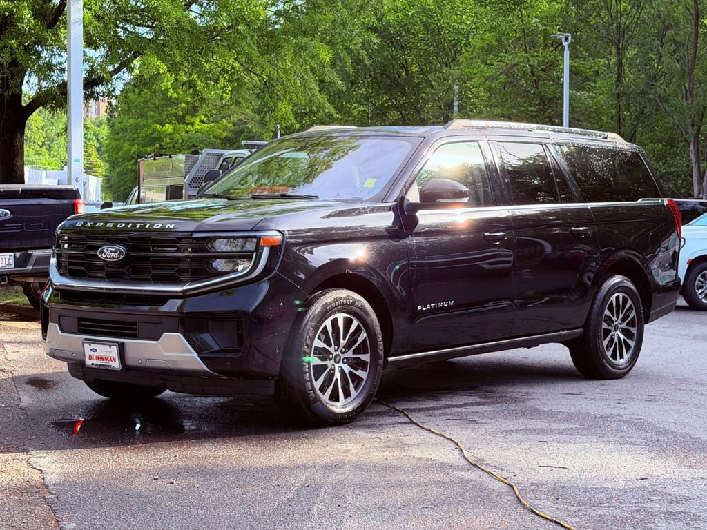 Used 2025 Ford Expedition Max Platinum AWD/4WD image 3