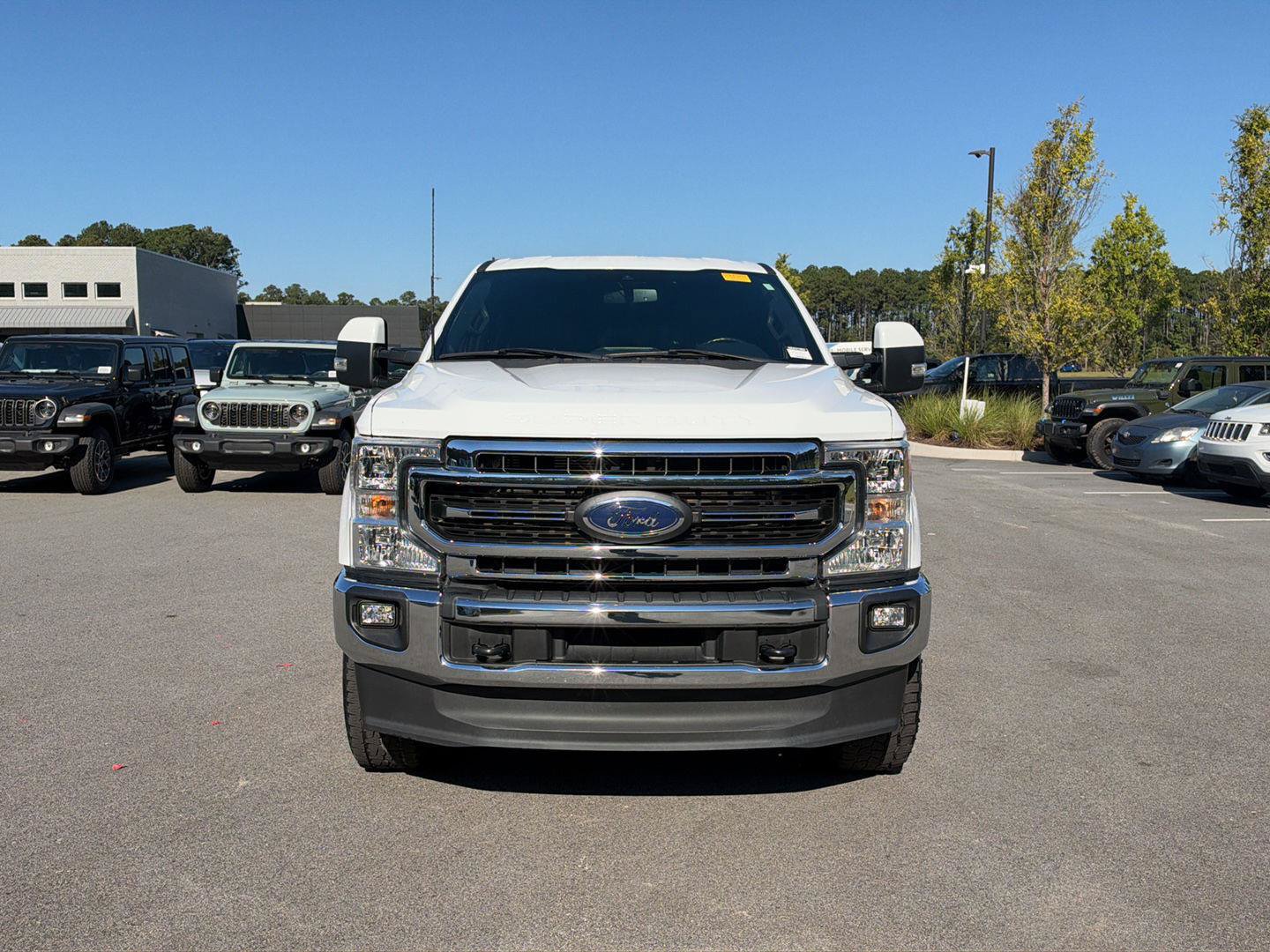 Used 2022 Ford F250 Lariat AWD/4WD image 2