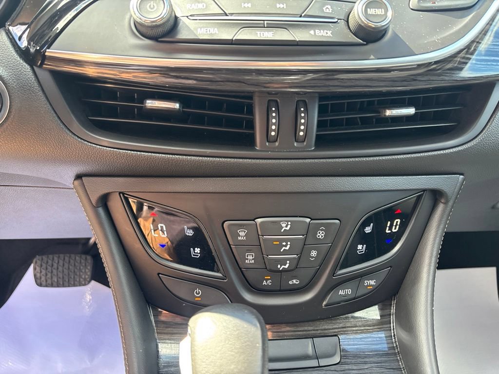 Used 2017 Buick Envision Premium w/ Driver Confidence Package AWD/4WD image 22