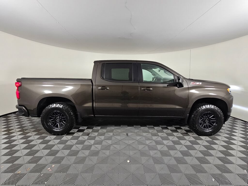 Used 2021 Chevrolet Silverado 1500 RST w/ Z71 Off-Road Package AWD/4WD image 2