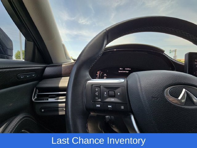 Used 2023 INFINITI QX60 Sensory w/ Cargo Package AWD/4WD image 12