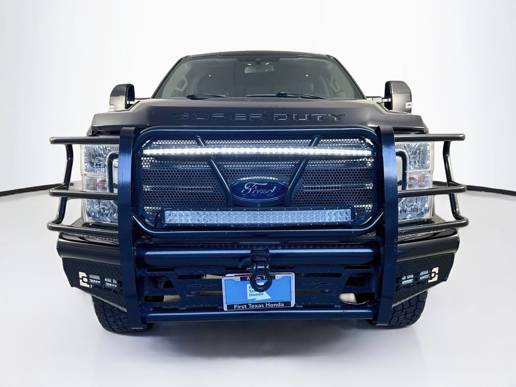 Used 2020 Ford F350 Lariat w/ Lariat Ultimate Package AWD/4WD image 2