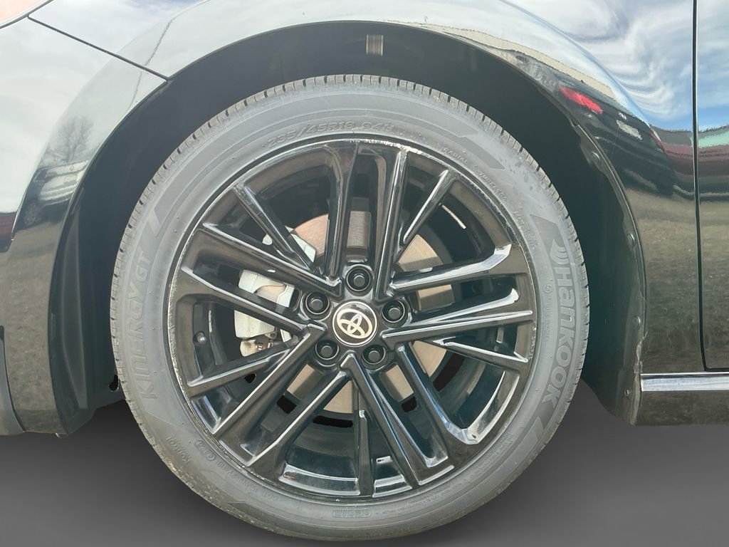 Used 2025 Toyota Camry SE image 14