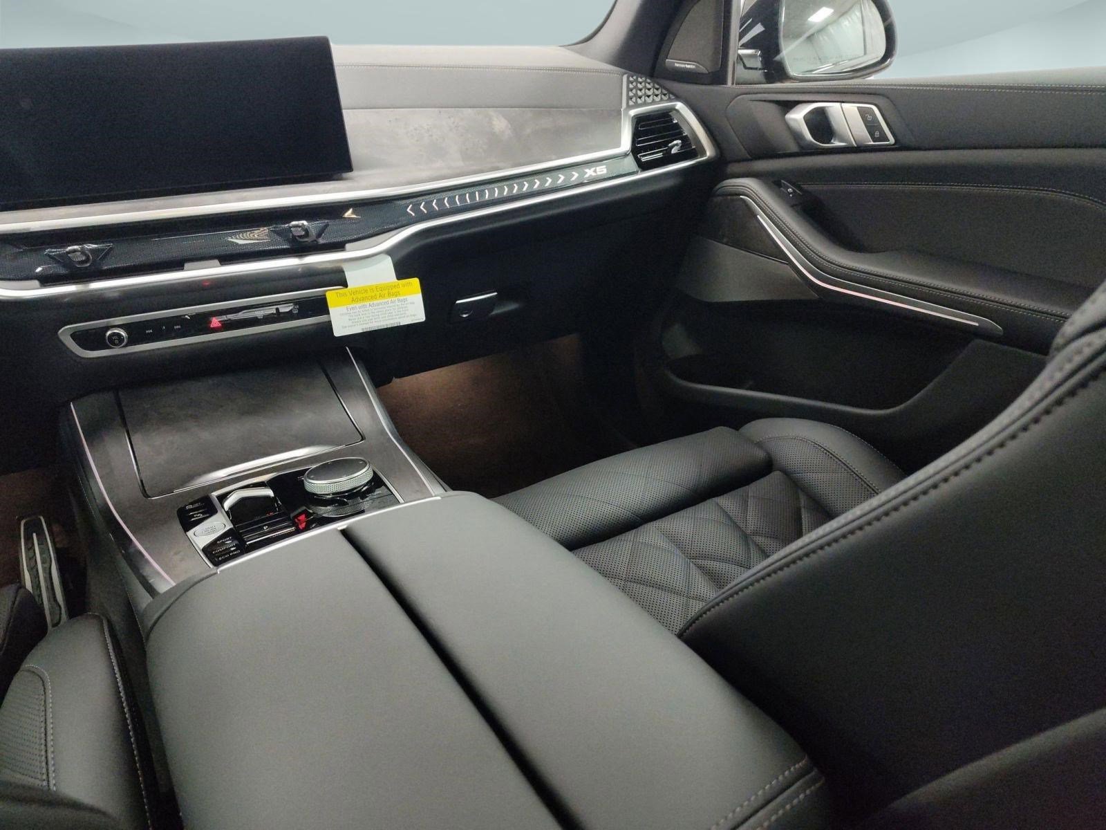 Used 2026 BMW X5 xDrive40i w/ M Sport Package image 25