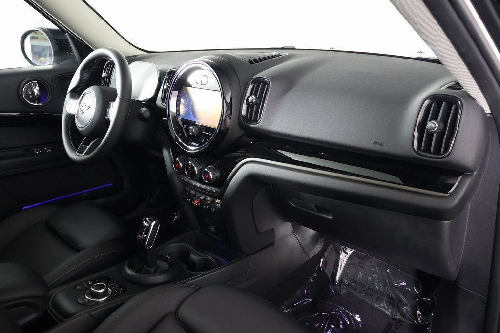 Used 2024 MINI Cooper Countryman S FWD image 9