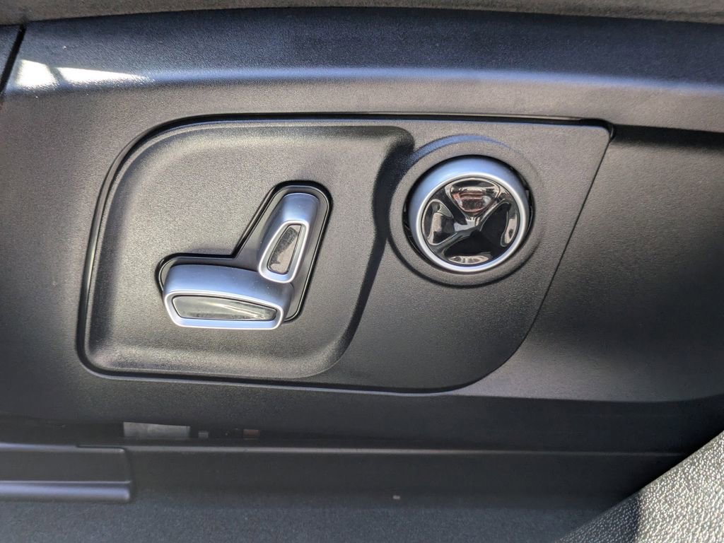 Used 2024 Maserati Levante Modena Ultima AWD/4WD image 21