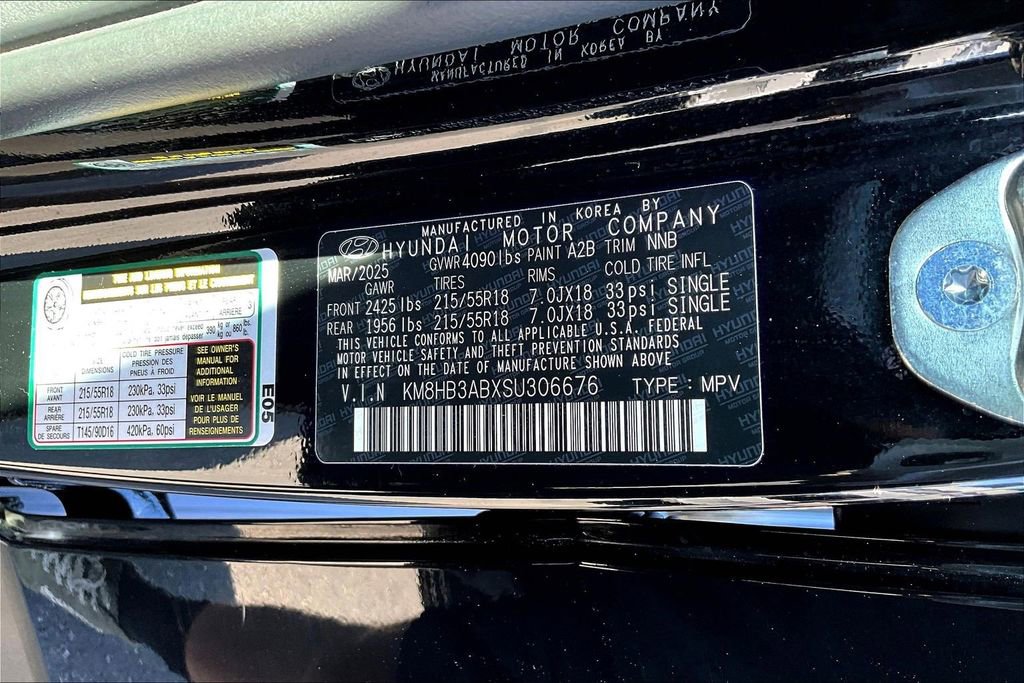 Certified 2025 Hyundai Kona SEL image 17