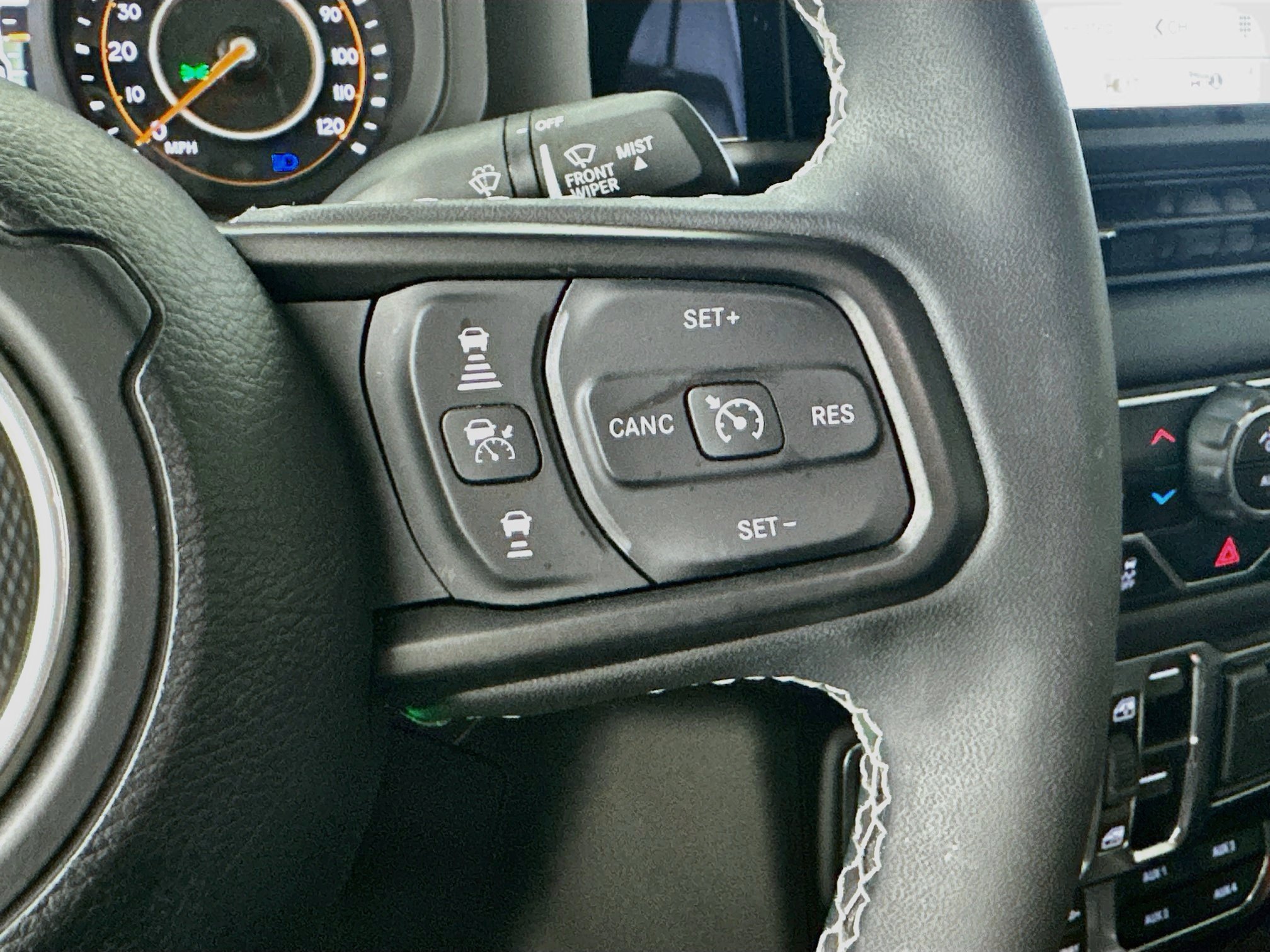 Used 2025 Jeep Gladiator Rubicon AWD/4WD image 13