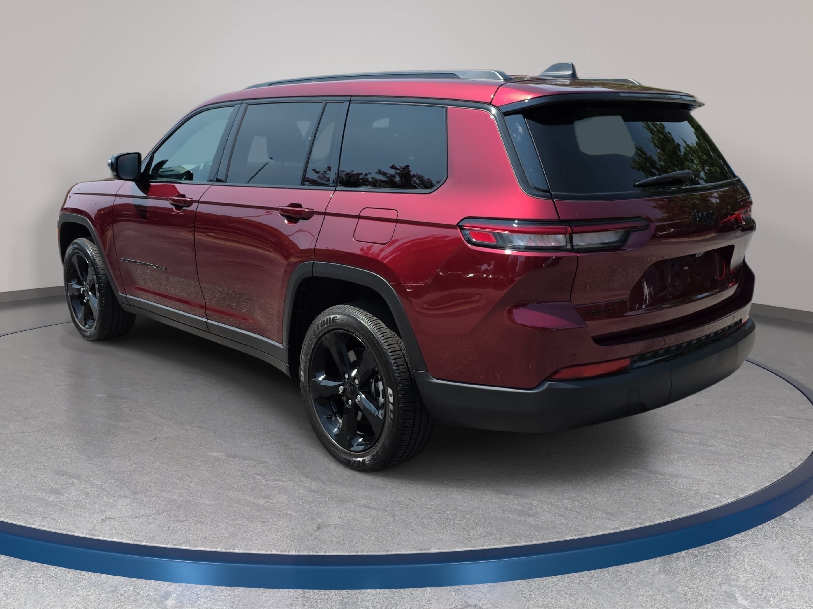 Certified 2025 Jeep Grand Cherokee L Laredo AWD/4WD image 7