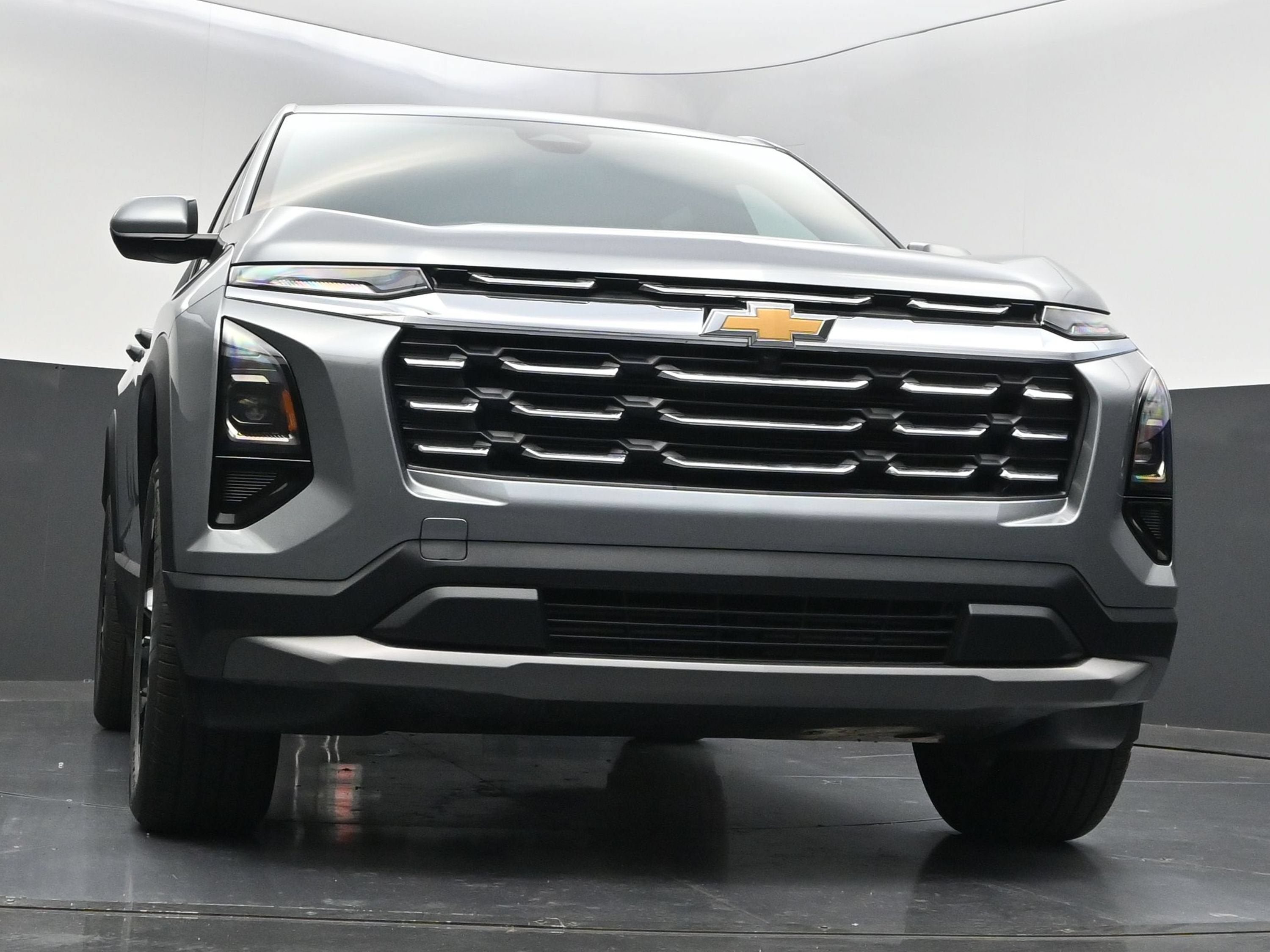 New 2027 Chevrolet Equinox LT w/ Convenience Package II FWD image 39
