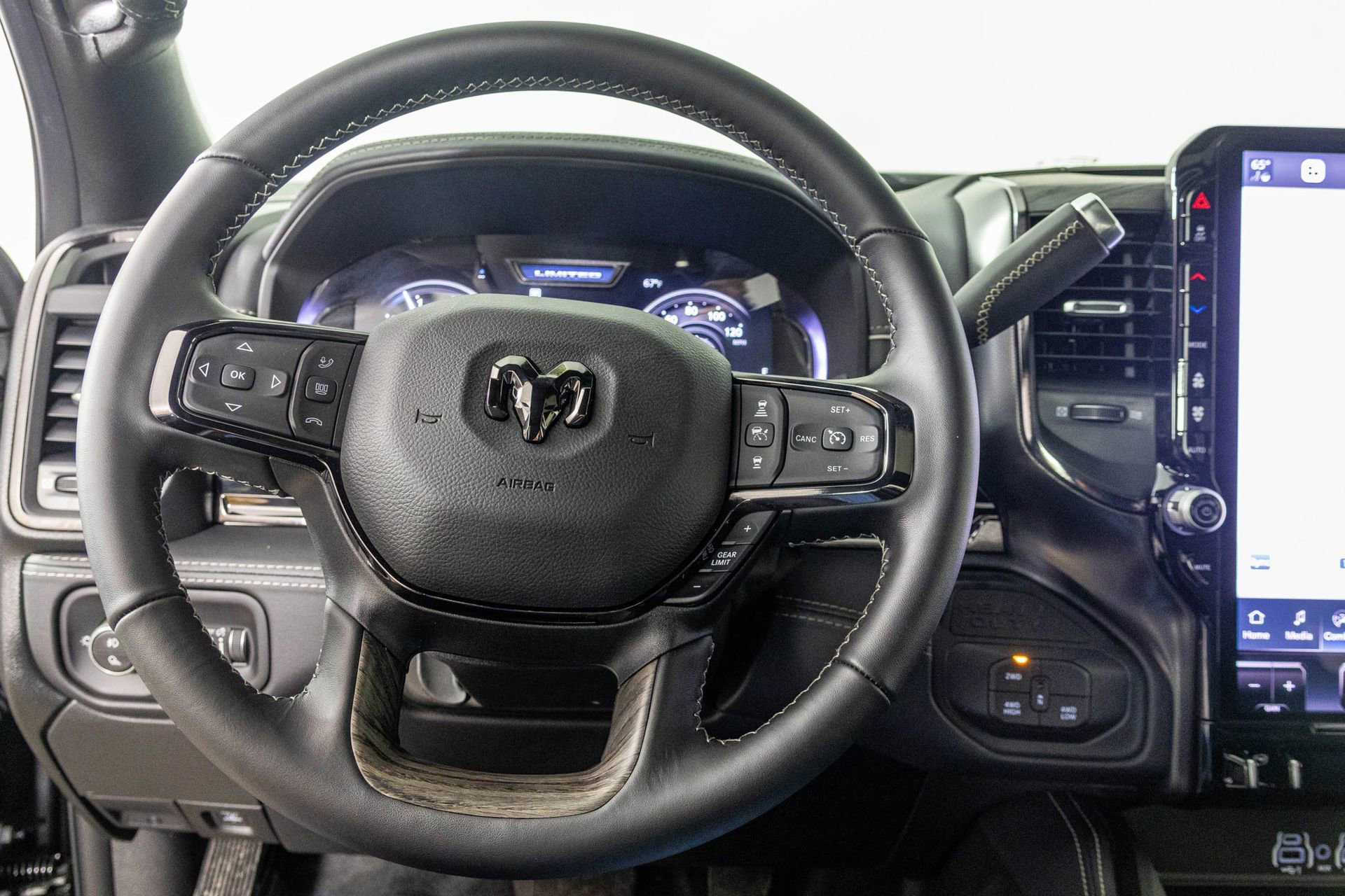 New 2026 RAM 3500 Limited image 30