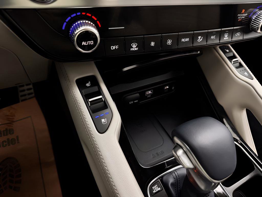 Used 2025 Kia Telluride FWD image 15