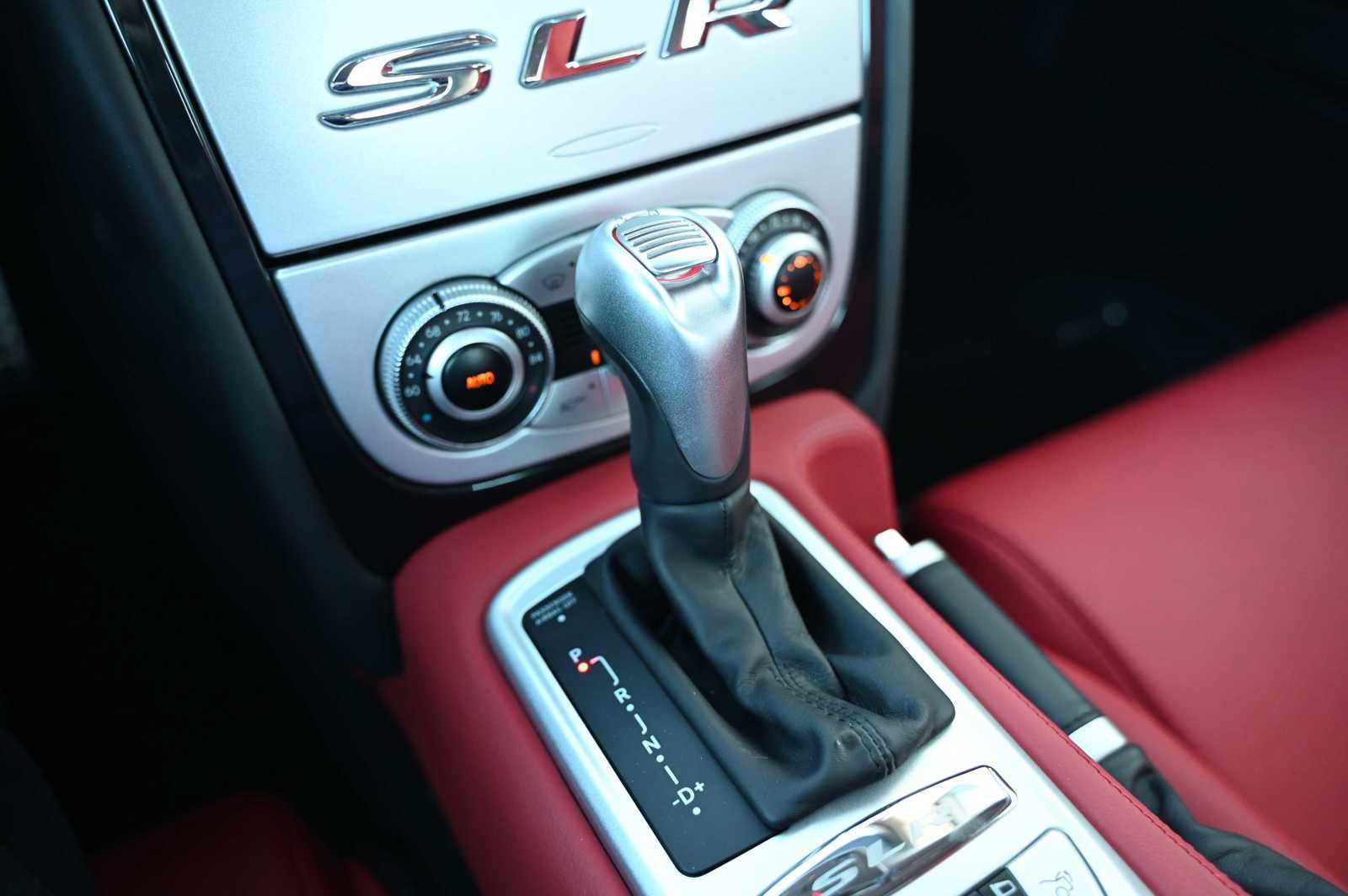 Used 2006 Mercedes-Benz SLR COUPE 2D image 16