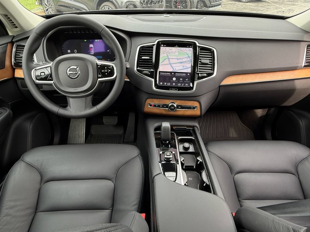 Certified 2023 Volvo XC90 B6 Plus w/ Protection Package Premier AWD/4WD image 2