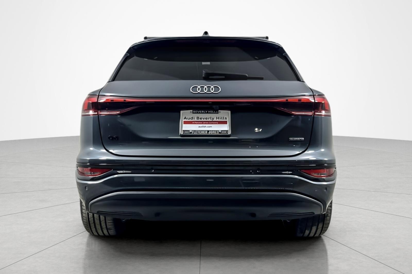 Used 2025 Audi Q6 e-tron Premium Plus w/ Premium Plus image 4